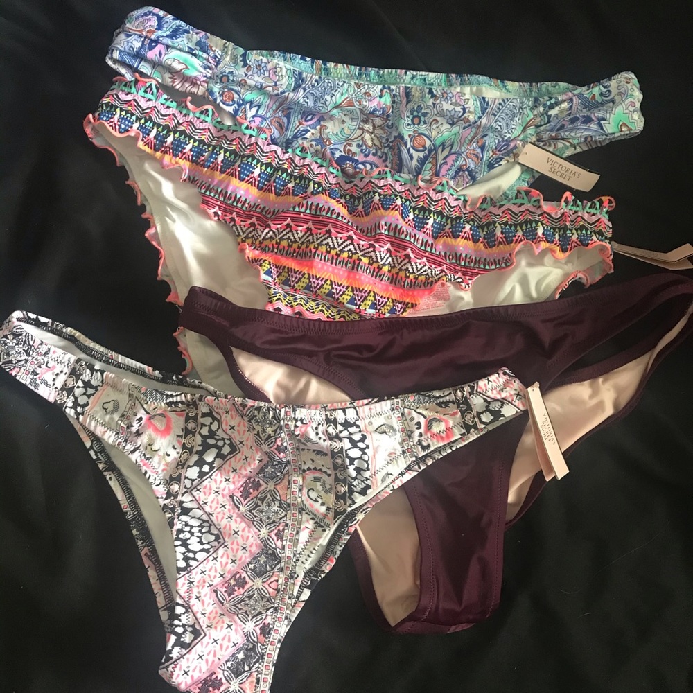 Victoria Secret bathing suit bottoms- L